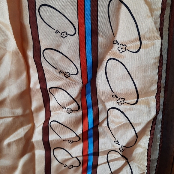 Vintage satin tan mod print scarf - Picture 7 of 8